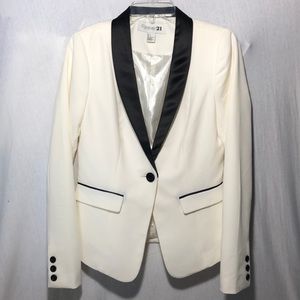 Forever21 OffWhite & Black Blazer